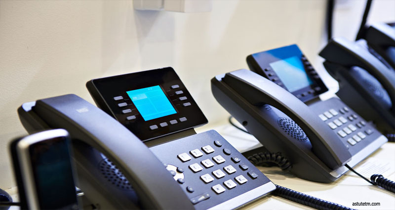 VOIP Internet Telephone – What is it and Should You Get in on It?